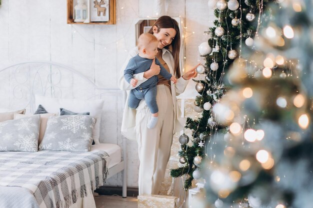 family celebrating new year