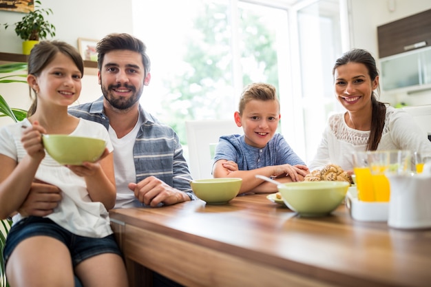  family having breakfast