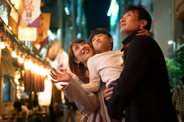 Photo family lifestyle at night