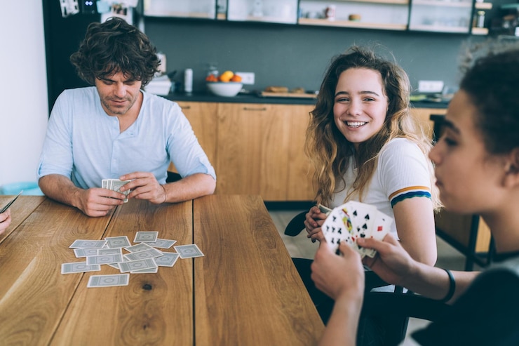 Errores comunes que debes evitar al jugar cartas en línea