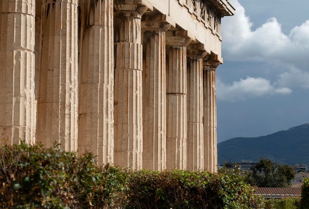 Photo famous hefaisteion monument in greek agora athens