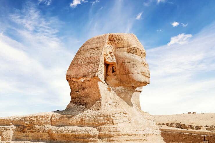 Famouse Sphinx onder interessante avondwolken, Caïro, Egypte