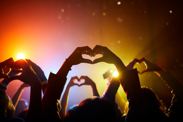 Fans expressing love in relation to performer