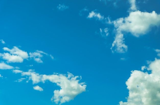 Fantasie en uitstekende dynamische wolk en hemel met grungetextuur