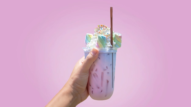 Fantasie milkshake crème met marshmallow en zoet glazuur