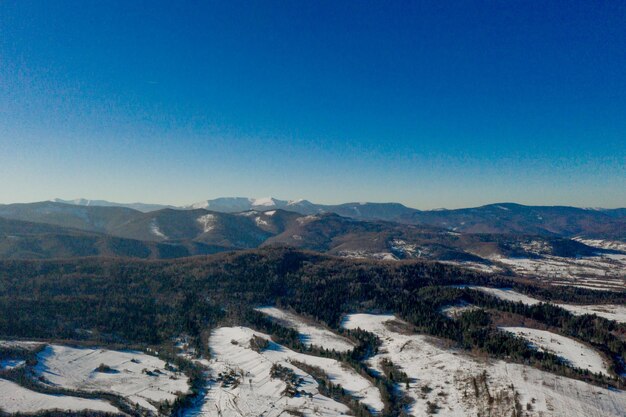 写真 素晴らしい冬の風景 ドラマチックな雲の空 創造的なコラージュ 美しい世界