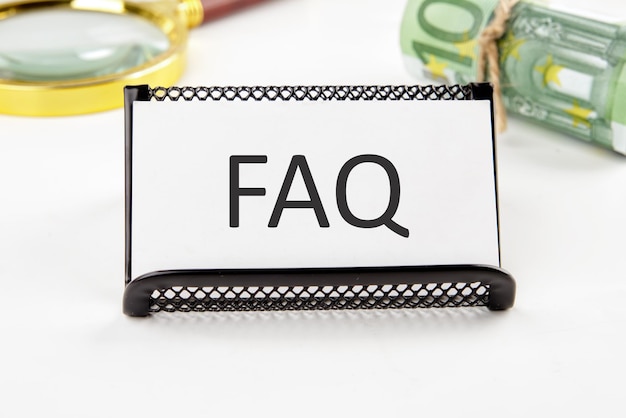 비지니스 카드에 있는 FAQ 텍스트