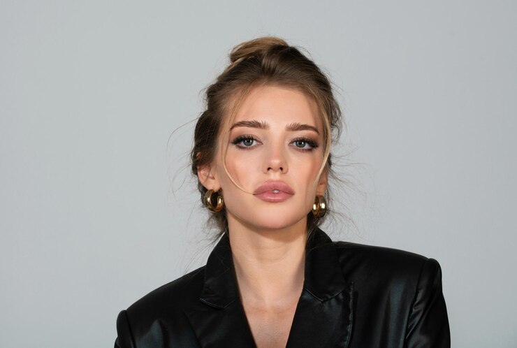 Fashion female model portrait young beauty woman face