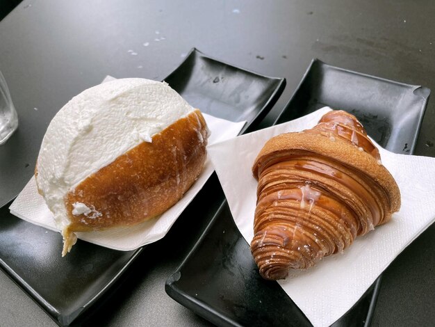 fastfood zoet en een honingbroodje.