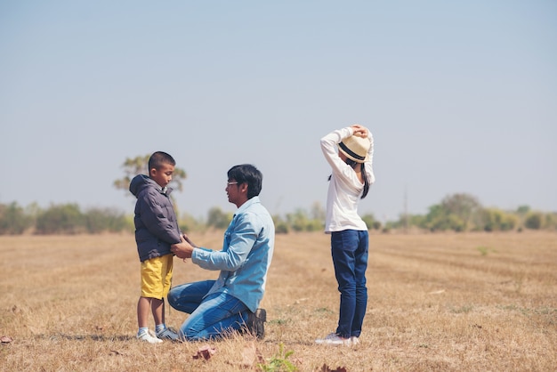 Father and son,girl travel in the summer