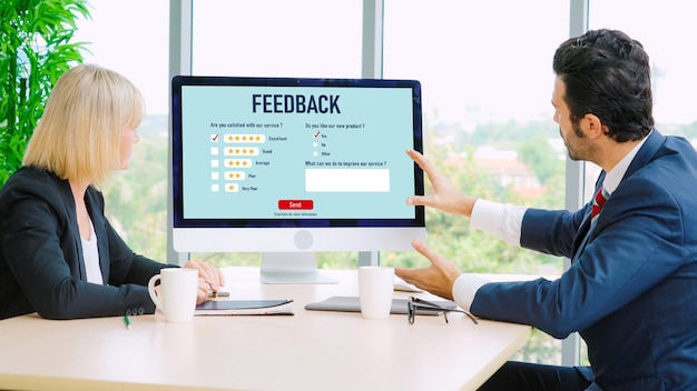 Feedback van klanten en analyse van beoordelingen door moderne computersoftware