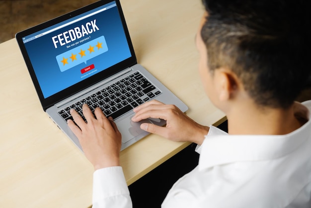 Feedback van klanten en analyse van beoordelingen door moderne computersoftware