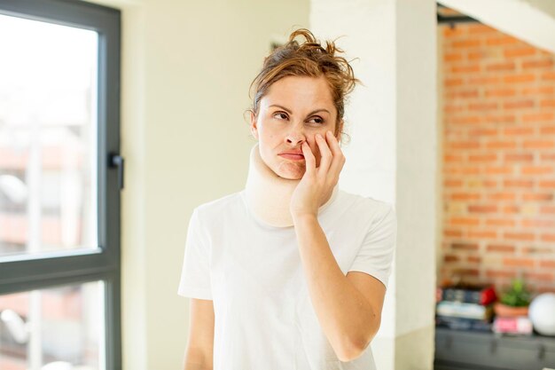 疲れた後、退屈して欲求不満で眠くなる