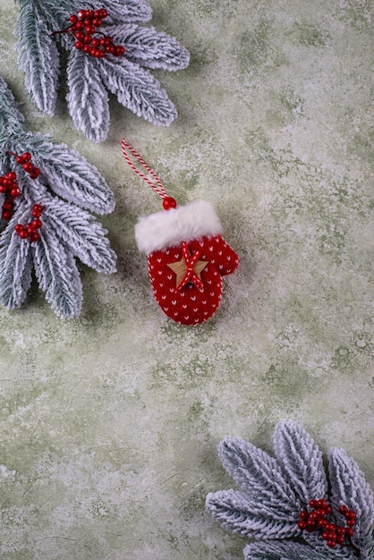 feestelijke kerst achtergrond met dennenboom en decoratie