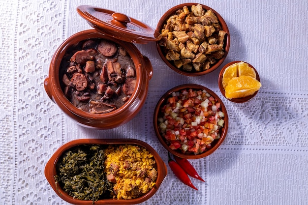 Feijoada, de Braziliaanse keukentraditie met ruimte voor tekst.