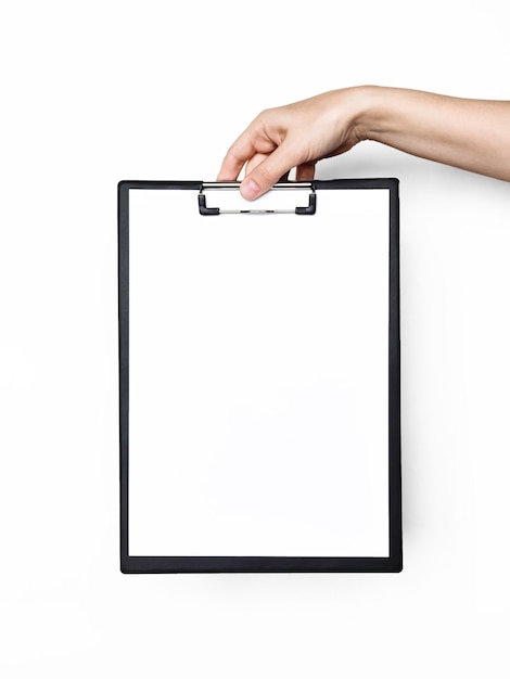 Photo female hand holding a clipboard with a white empty sheet of paper space for text
