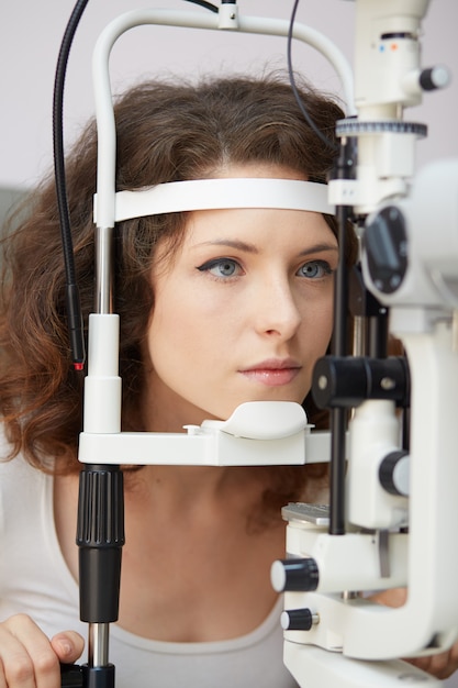 働く女性の眼科医