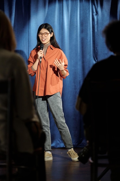 Female participant of stand up show