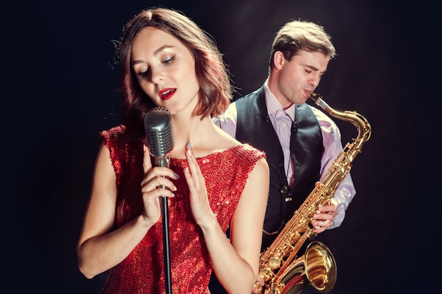 Female singer and saxophonist