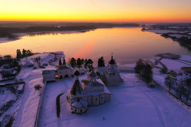 ferapontovo winter klooster landschap, bovenaanzicht kerst religie architectuur achtergrond