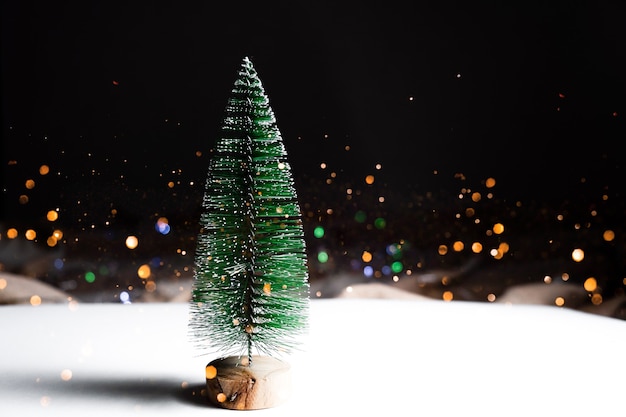 Festive christmas bokeh lights background. happy holidays concept.