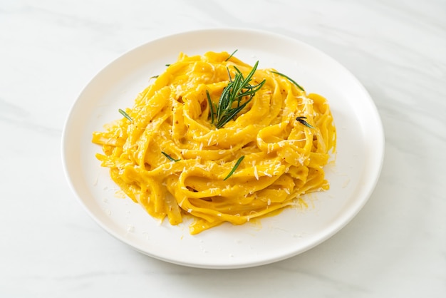 fettuccine spaghetti pasta with butternut pumpkin creamy sauce