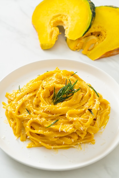 fettuccine spaghetti pasta with butternut pumpkin creamy sauce