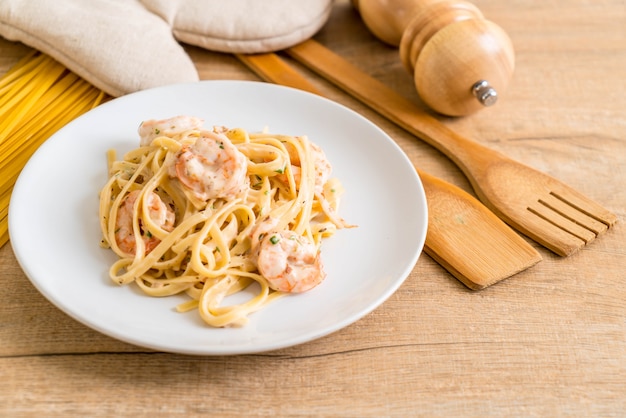 fettuccini pasta met garnalen