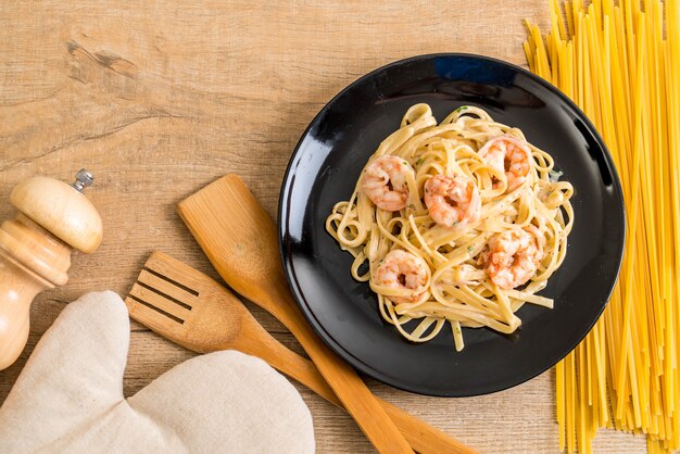 fettuccini pasta met garnalen