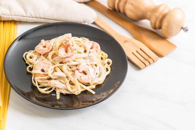 fettuccini pasta with shrimp