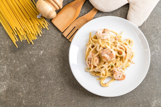 fettuccini pasta with shrimp