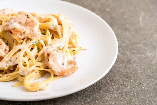 fettuccini pasta with shrimp