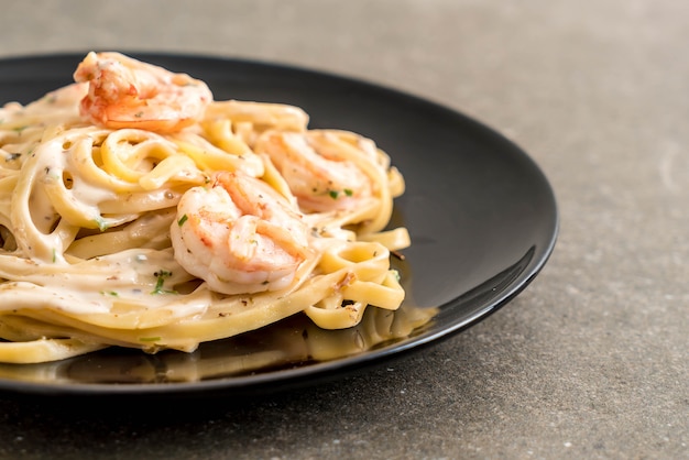 fettuccini pasta with shrimp