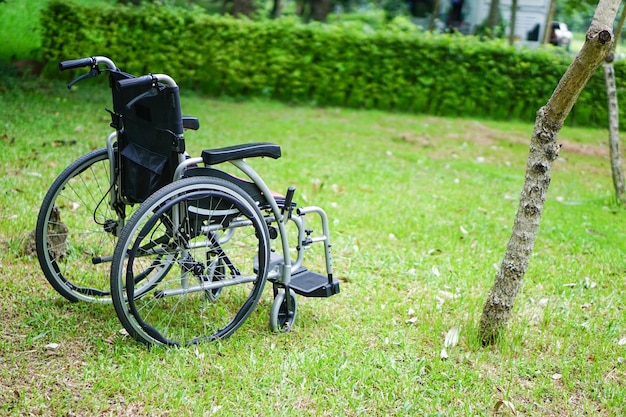 Fietsen in het park.