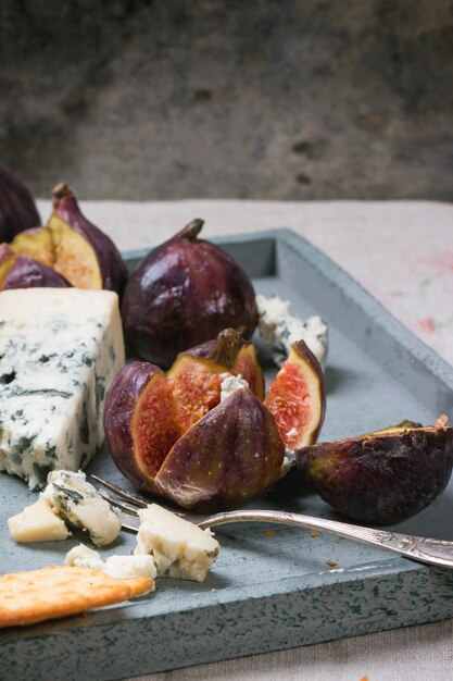 Figs and cheese