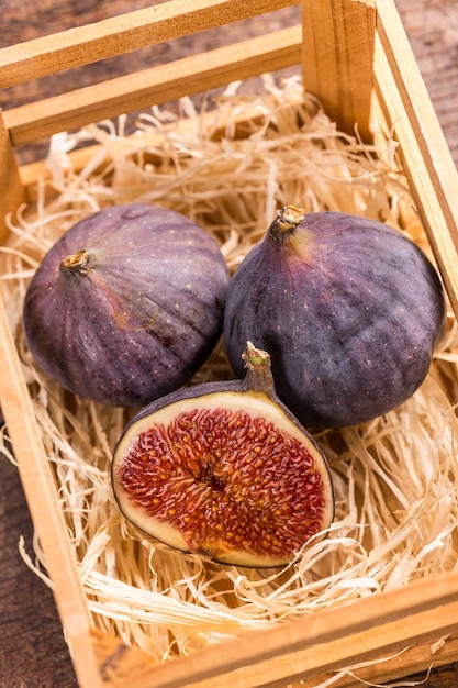 Figs in crate