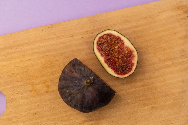 Figs on a wooden plank