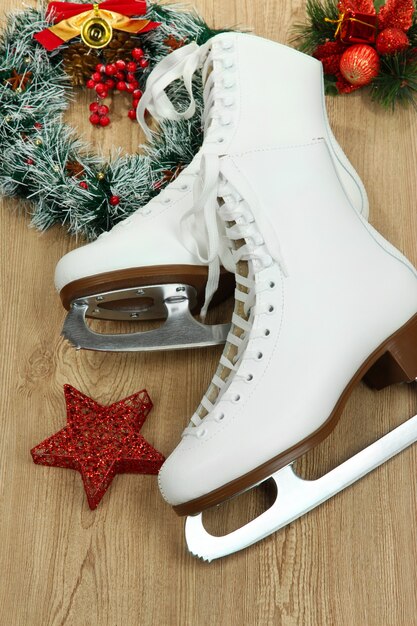 Photo figure skates on table close-up