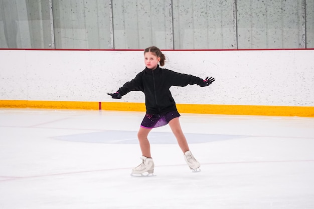 Photo figure skating practice