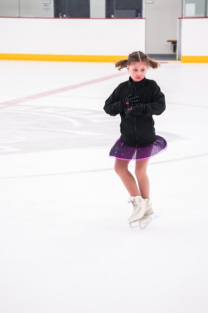 Photo figure skating practice