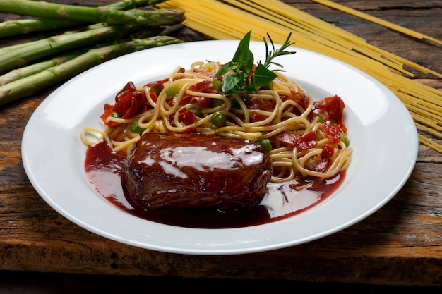 Filet mignon met pasta