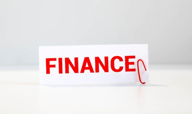 FINANCIERING woorden geschreven in een brief uit een envelop Business concept