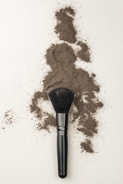 Fine powder with brush