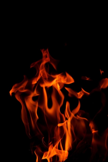 黒い背景に火の炎の背景ペーター フレーム