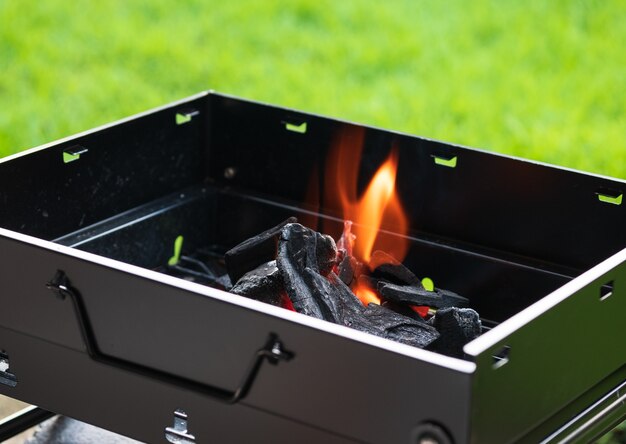 Fire light up in charcoal stove