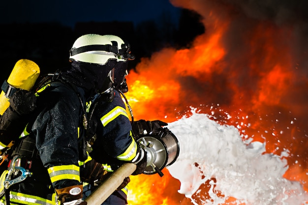 Firefighter, Firemen extinguishing a large blaze