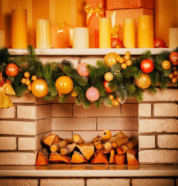 Photo fireplace decorated with christmas garland