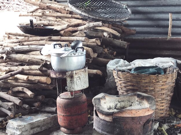 Photo firewood and camping stove in hut