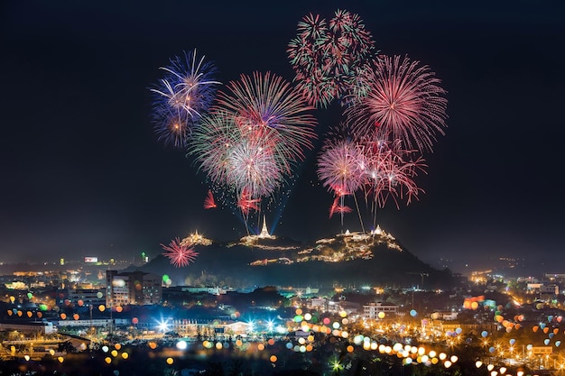 夜の花火ショー