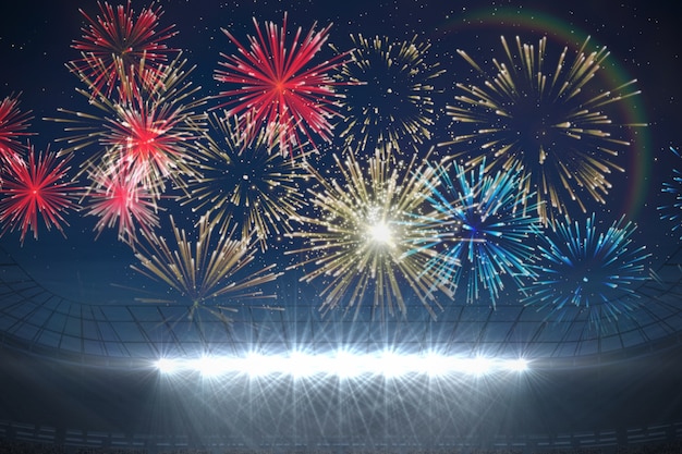 Fuochi d'artificio che esplodono sullo stadio di calcio